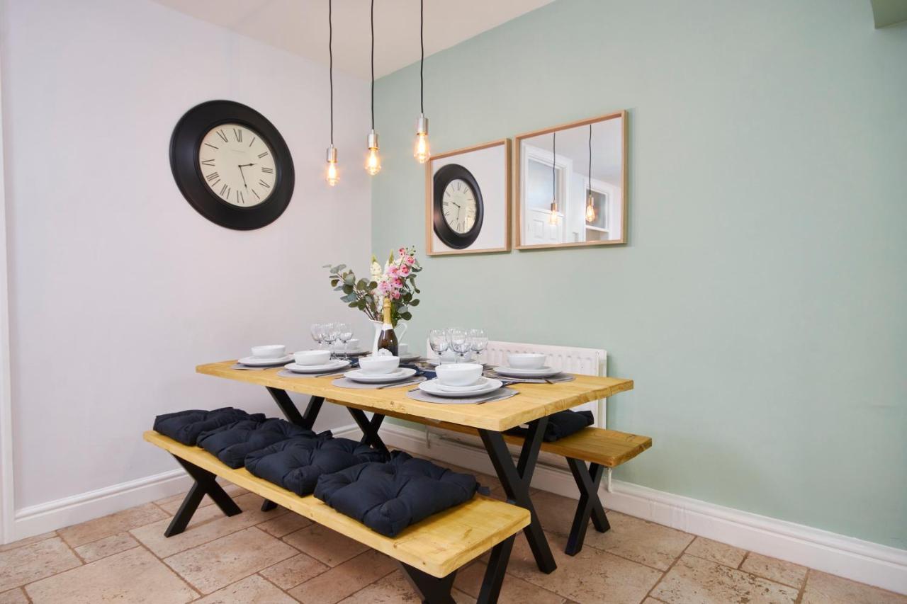 Wonderful Apartment In Bath With Garden - Sleeps 8 ภายนอก รูปภาพ