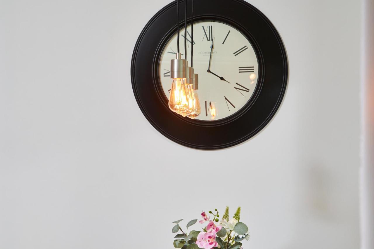 Wonderful Apartment In Bath With Garden - Sleeps 8 ภายนอก รูปภาพ