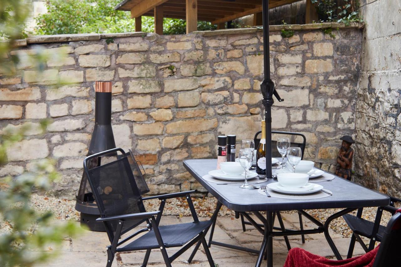 Wonderful Apartment In Bath With Garden - Sleeps 8 ภายนอก รูปภาพ