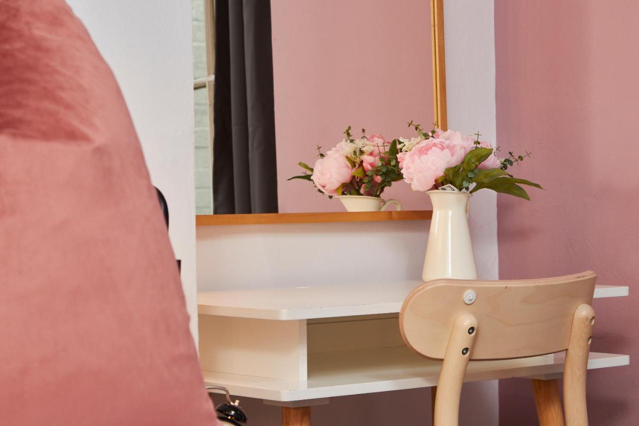 Wonderful Apartment In Bath With Garden - Sleeps 8 ภายนอก รูปภาพ