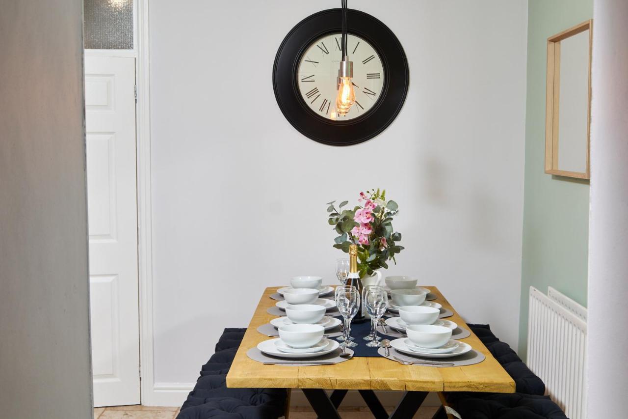 Wonderful Apartment In Bath With Garden - Sleeps 8 ภายนอก รูปภาพ